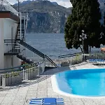 Excelsior Bay 4* 말세진느