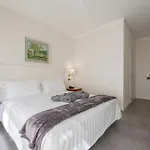 Excelsior Bay Otel