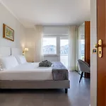 Excelsior Bay 호텔 4*