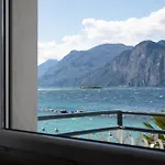 Excelsior Bay 4* 말세진느