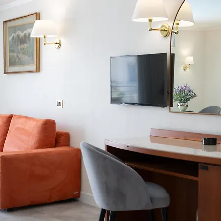 Ξενοδοχείο Excelsior Bay 4*