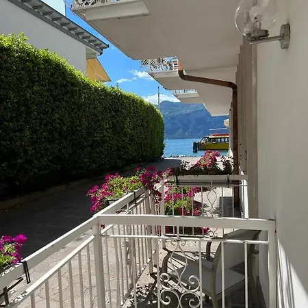 מלון Excelsior Bay 4*