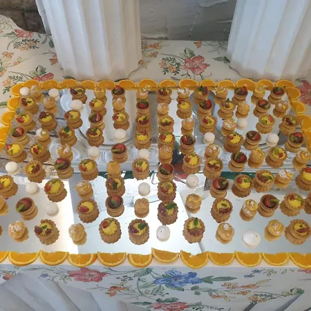 Excelsior Bay מלון