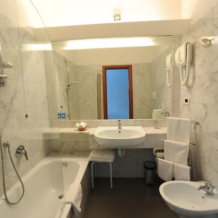 Excelsior Bay Otel 4*