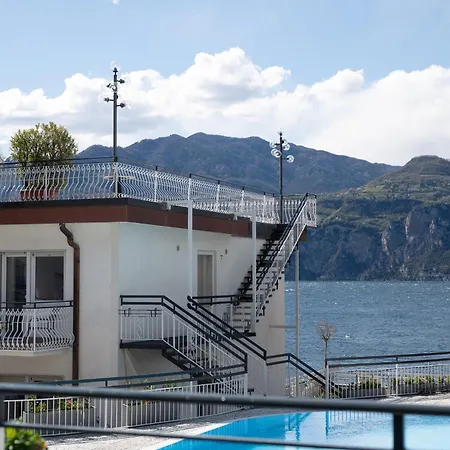 Hotel Excelsior Bay