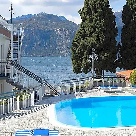 Excelsior Bay Ξενοδοχείο 4*
