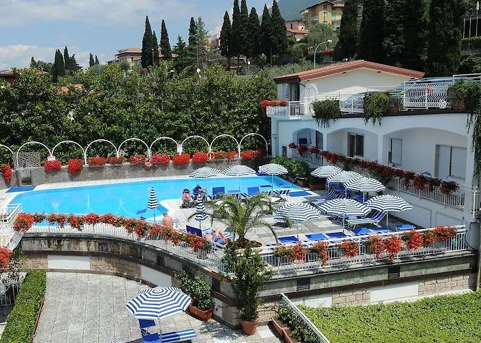 Excelsior Bay Hotel 4*