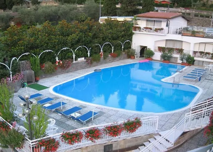 Excelsior Bay מלון 4*