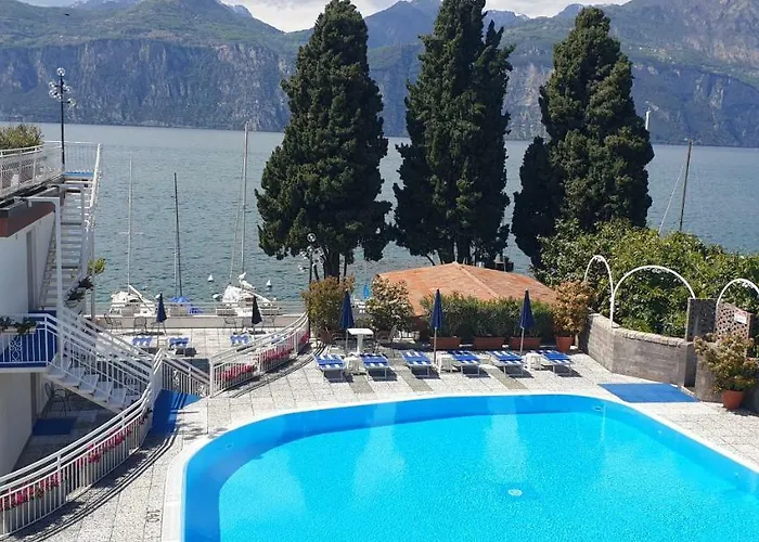 Excelsior Bay Hotel 4*