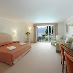 Excelsior Bay 4*