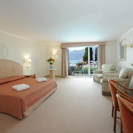 Excelsior Bay 4*