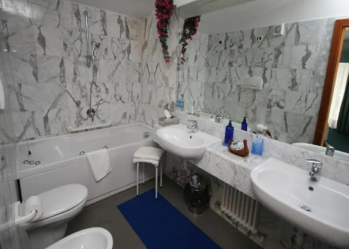 Excelsior Bay Hotel 4*